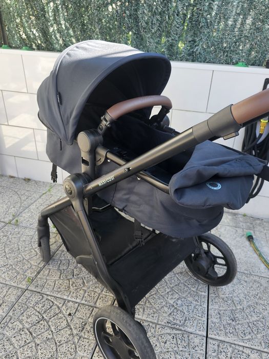 Carro de passeio maxi cosi