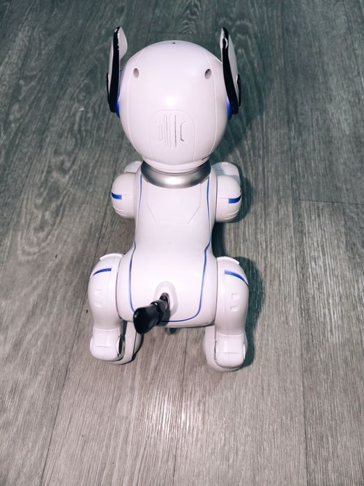 Собака робот, интерактивная игрушка.