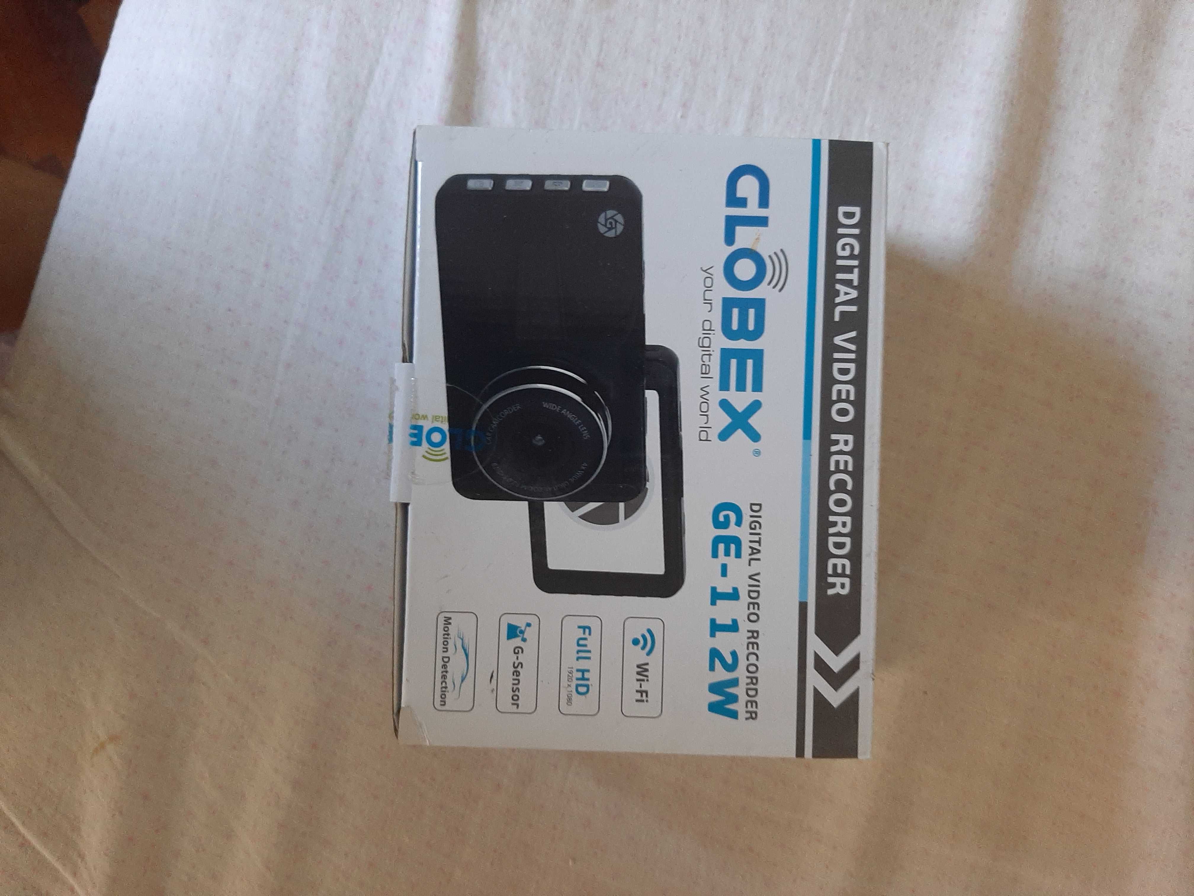 Продам видеорегистратор Globex ge-112w