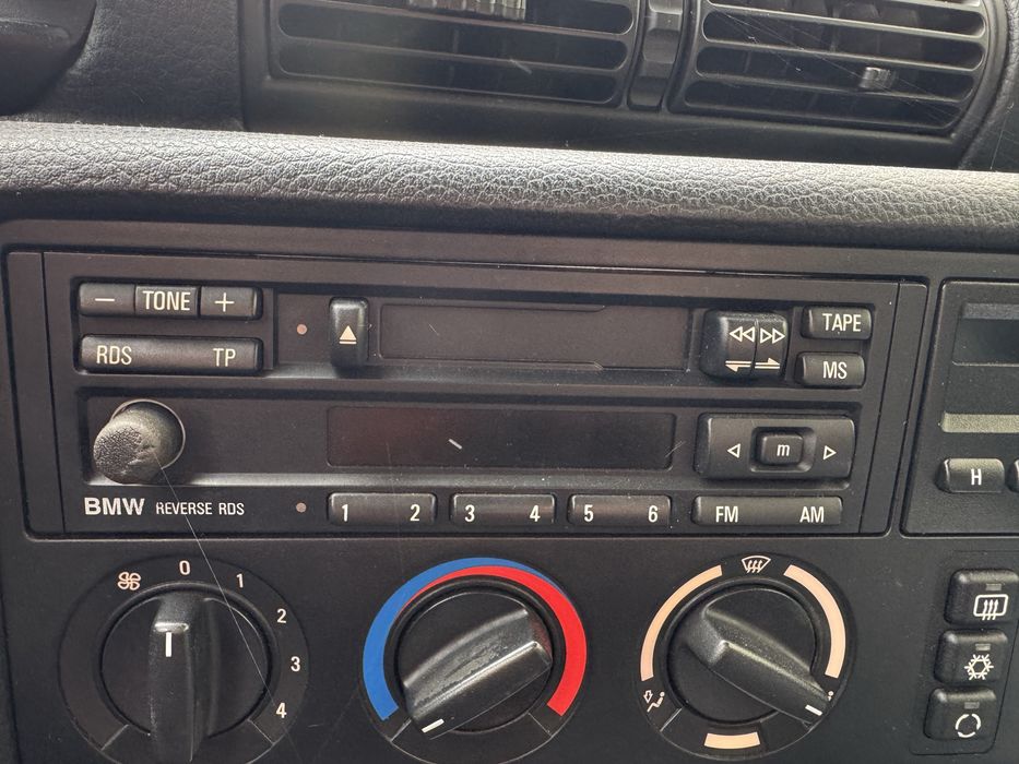 Radio z bmw e36 sprawne