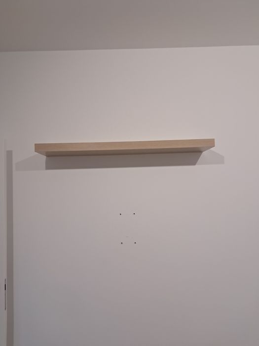 Półka nad telewizor