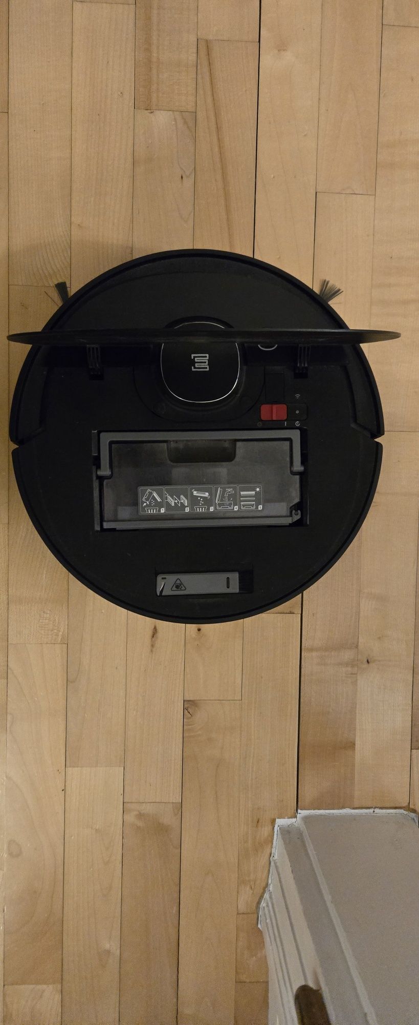 DEEBOT OZMO 950 z funkcją MOPOWANIA + ladowarka robot sprzatający