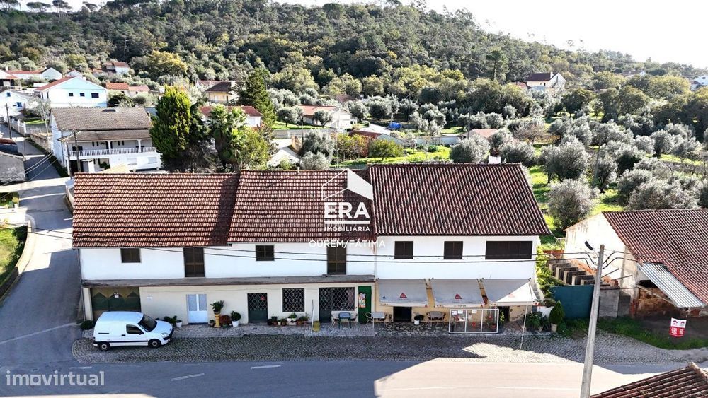 Moradia T5 localizada em Formigais, Ourém