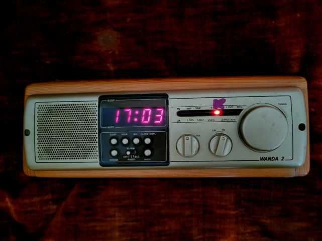 Radio Wanda-2 z funkcją budzika. Sprawne