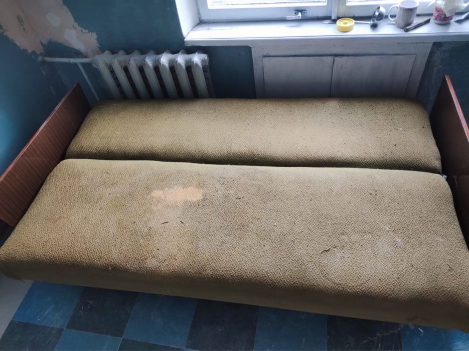 Продам диван книжка
