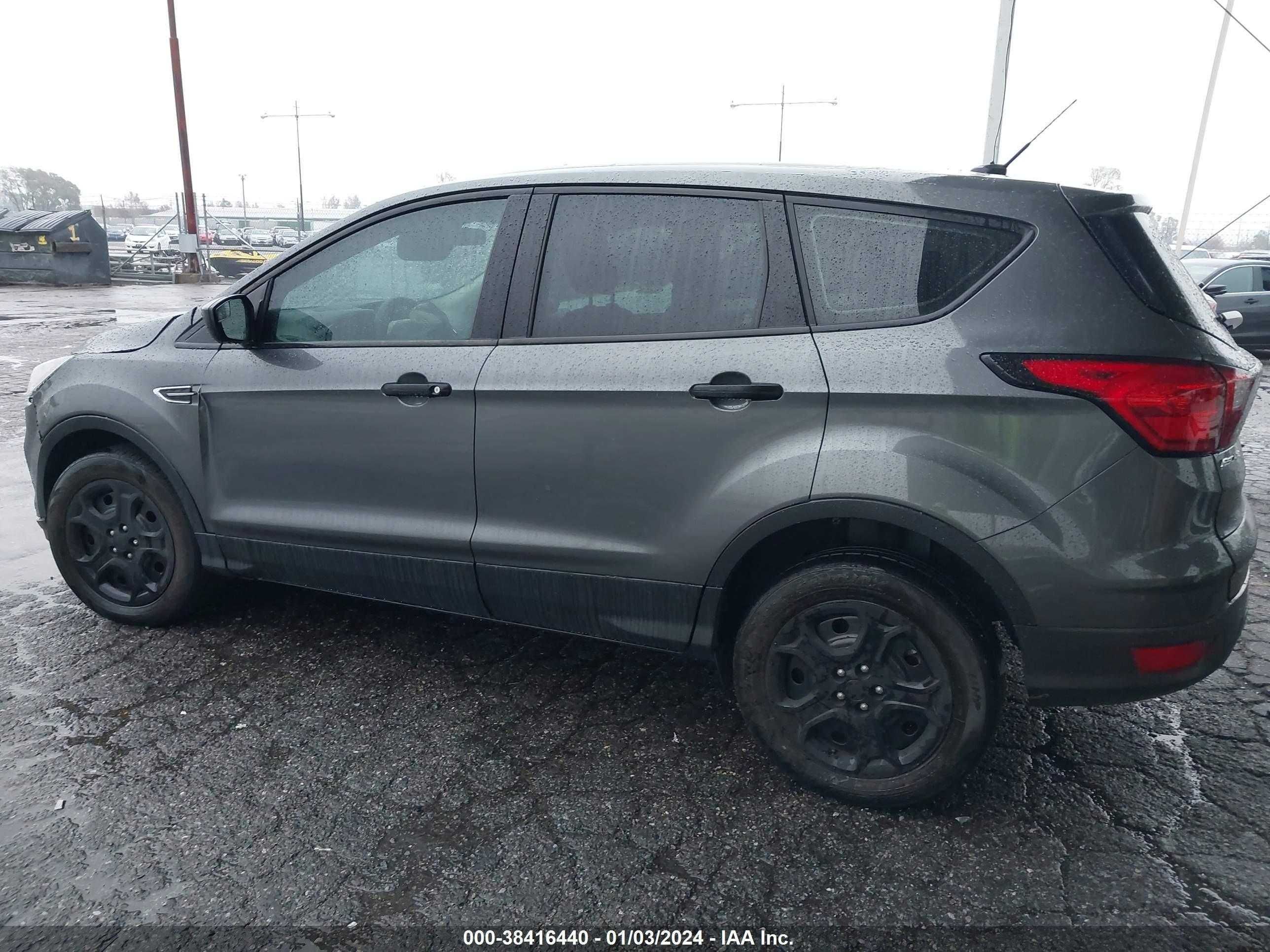 Ford Escape S 2019 2.5L