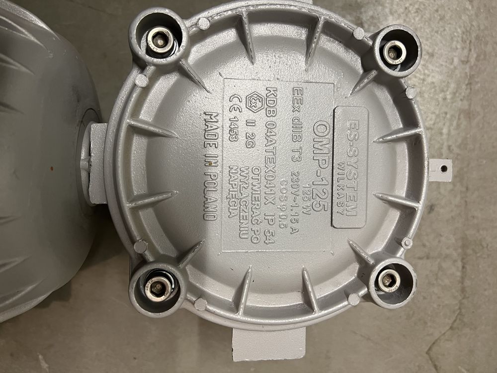 Lampa OMP-125  nowe  przemysłowa