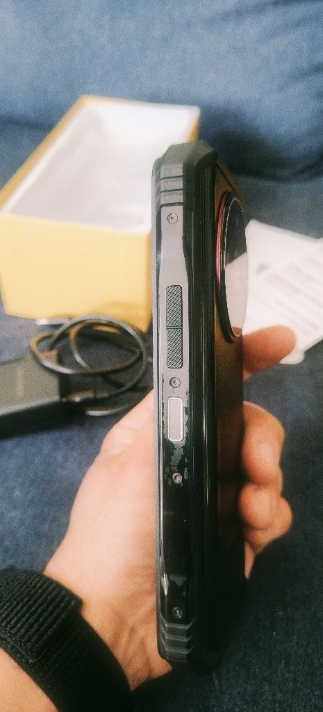 Wytrzymały telefon Smartfon Doogee v30pro