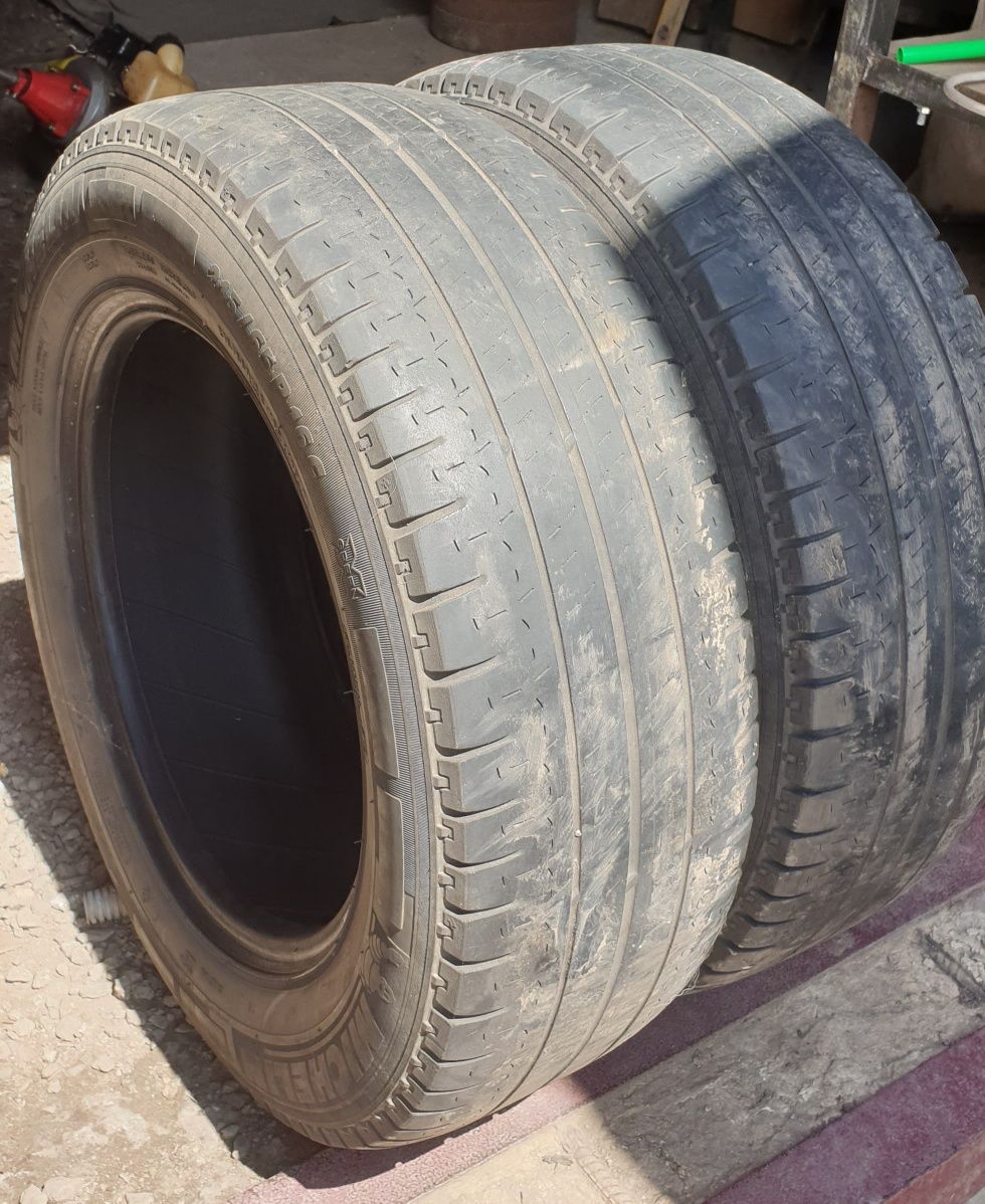 Срочно!!! Michelin Agilis 215/65/16С 2шт. цена на отдачу.