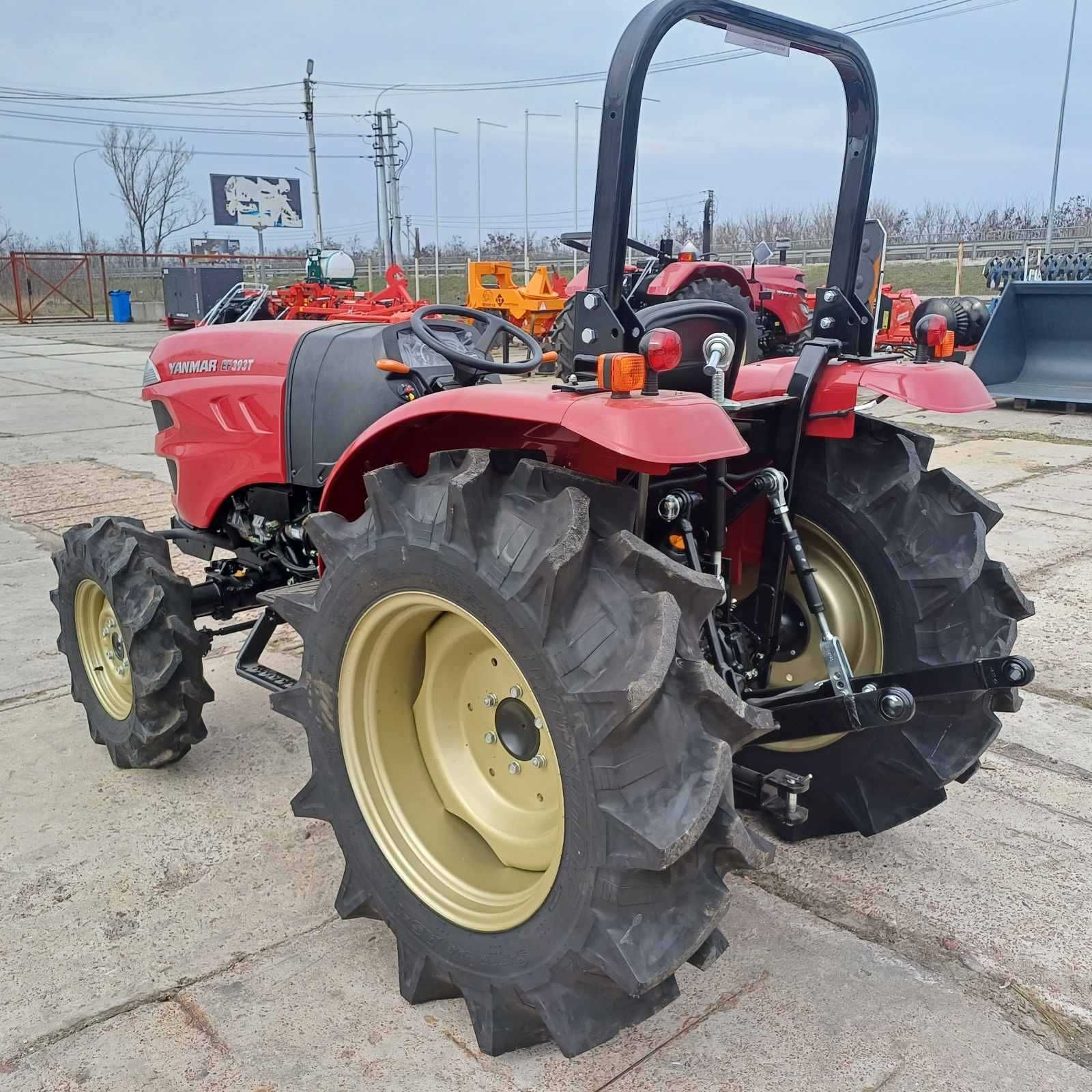 Трактор Yanmar EF 393 T