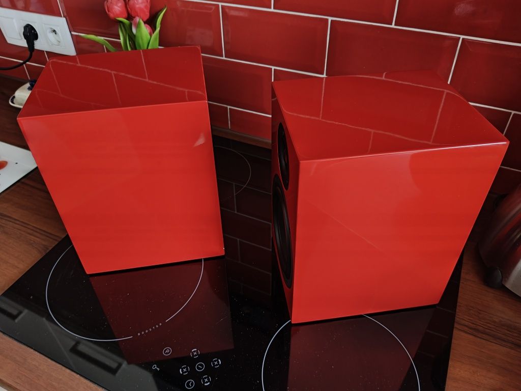 Kolumny podstawkowe, półkowe Pro-Ject Speakerbox 5, czerwone