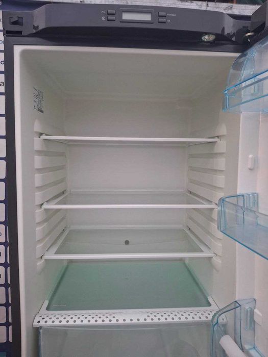 Холодильник б/в ELECTROLUX 180/60/60 Мет Крапельний/No Frost #07617