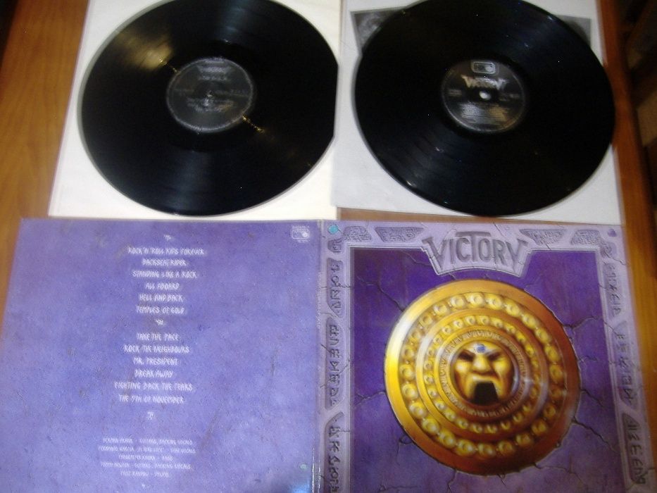 VICTORY – Temples of Gold LP 1990 – Heavy Metal