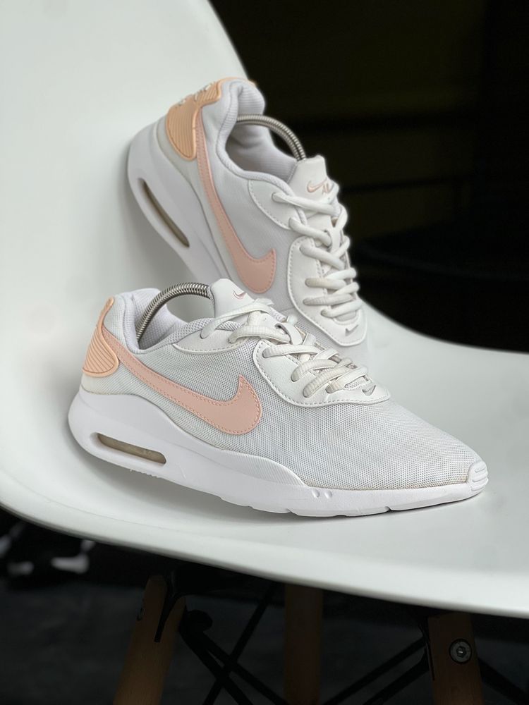 Оригінал! Nike Air Max Oketo 39 розмір (25 см устілка) Легенька сітка!