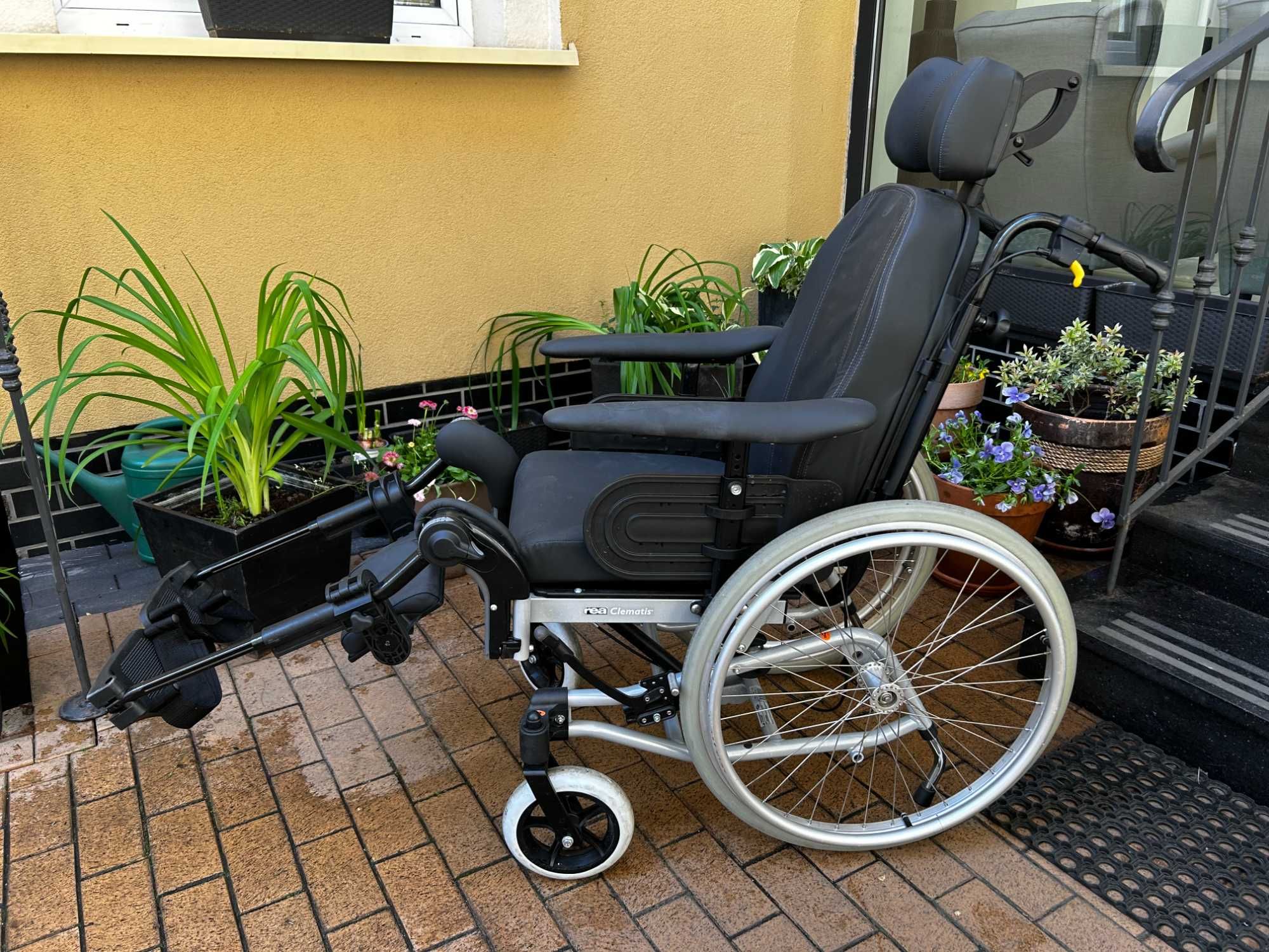 Wózek inwalidzki specjalny Rea Clematis