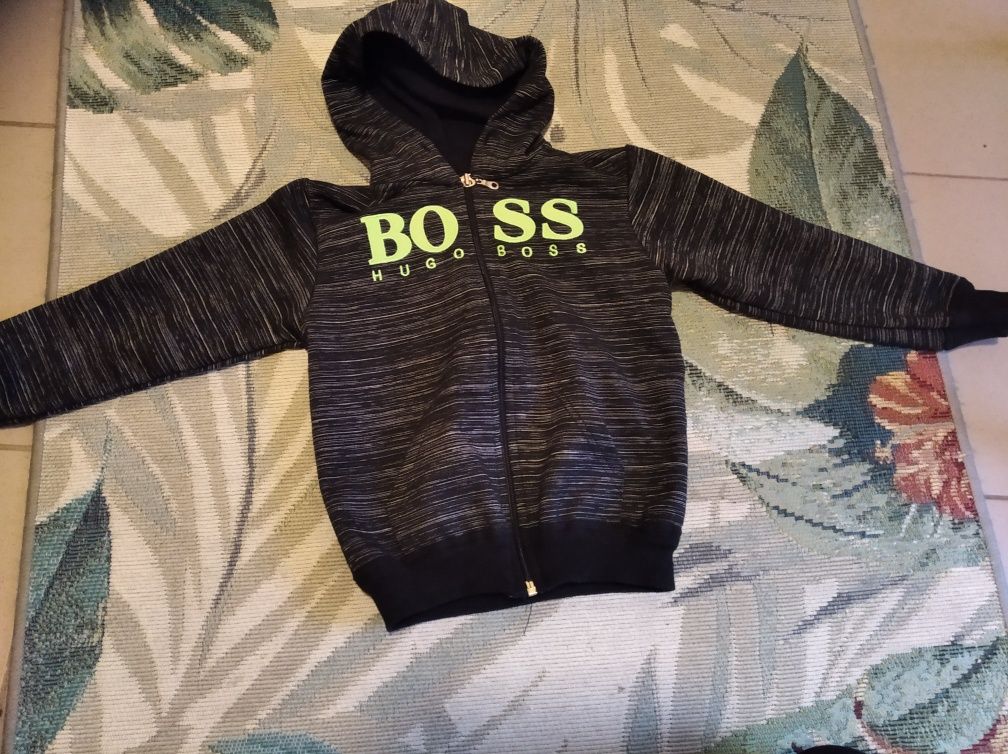 Bluza z kapturem Hugo Boss dla chłopca na wzrost 98-104 cm