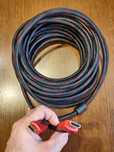 HDMI кабель для підключення пристроїв