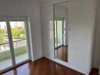 T2 remodelado junto ao Metro Amadora-Este