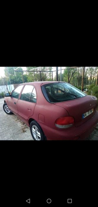 Carro a procura de novo dono