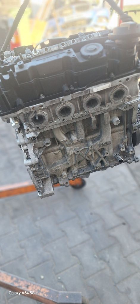 motor n47D16A. BMW 114D COM DISTRIBUICAO NOVA  COM GARANTIA