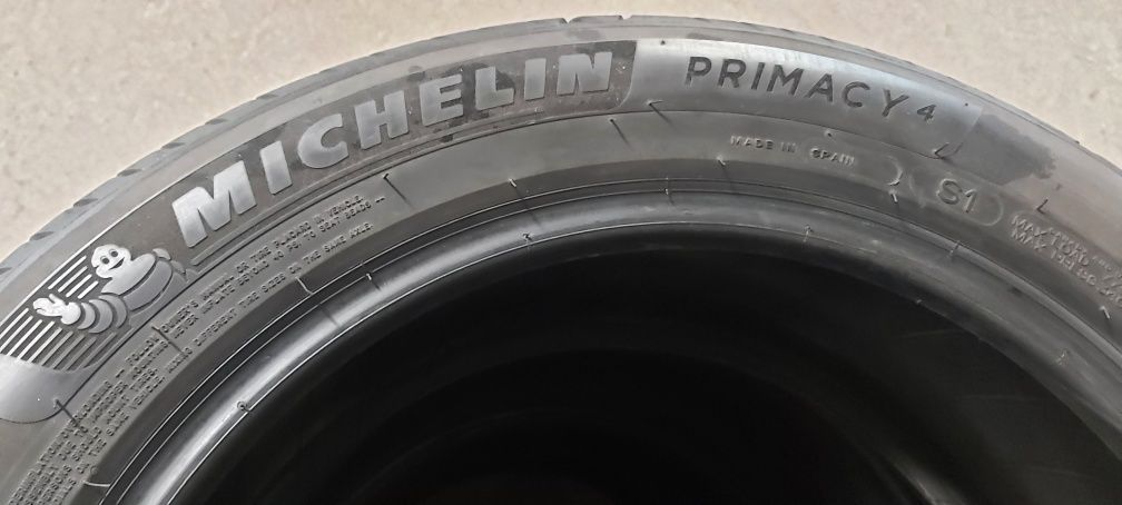Opony Michelin 215/55/18