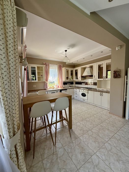 Продаж будинку Чайки/302м2/газ/цоколь/сауна/Борщагівка/5 км від Києва