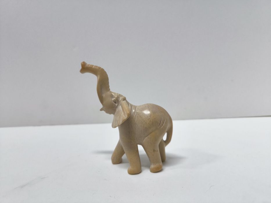 Escultura de animais em pedra-sabão (9-15cm)