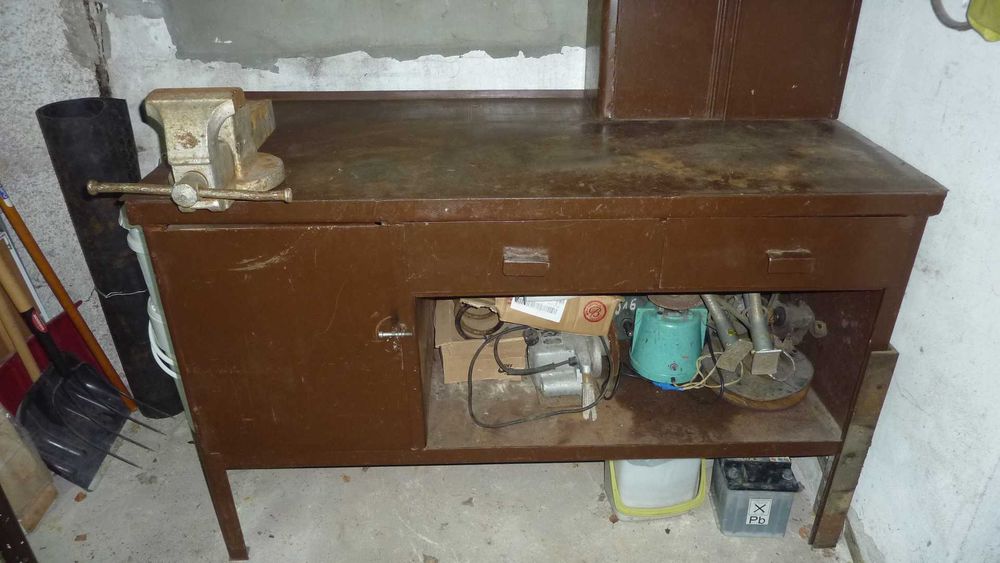 Stół stalowy,warsztatowy,ślusarski,falbanek bez imadła.