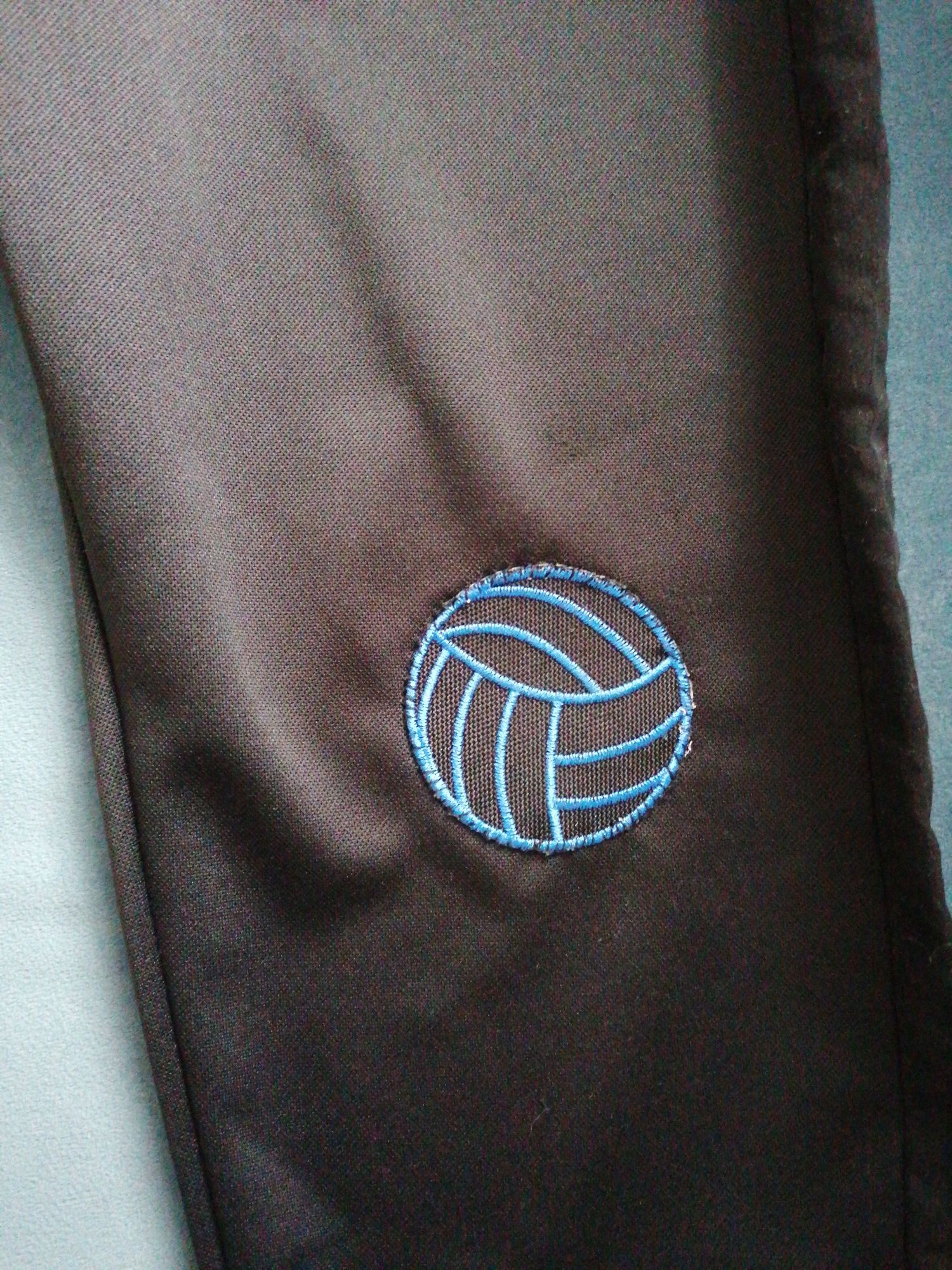 Dres sportowy chłopięcy huari 152