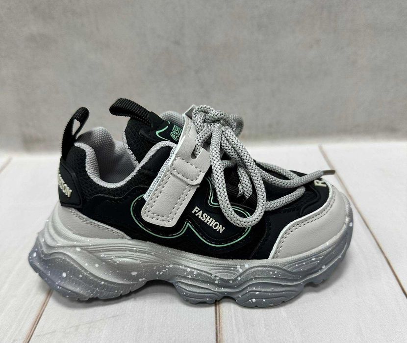 Весняні дитячі кросівки для дівчинки JongGolf легкі 26-31 бежеві/чорні