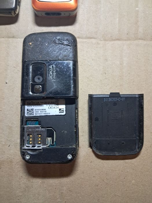 Лот кнопочних телефонов Нокіа N72 ,6233 та інші