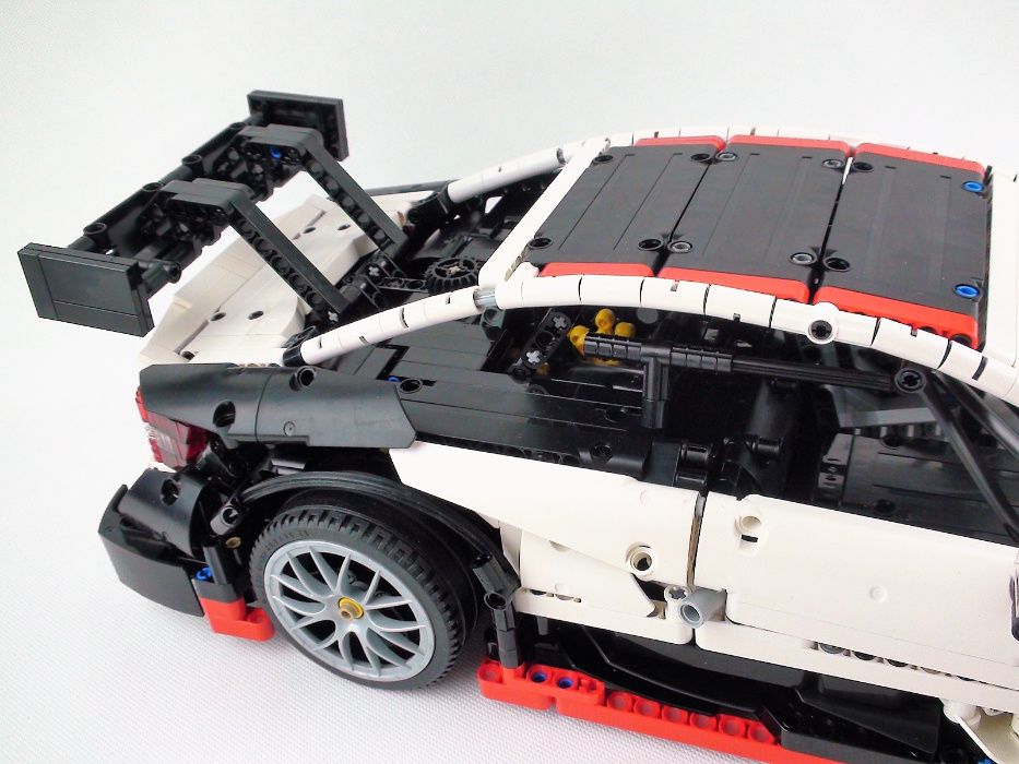 Lego Technic Mercedes - Benz AMG