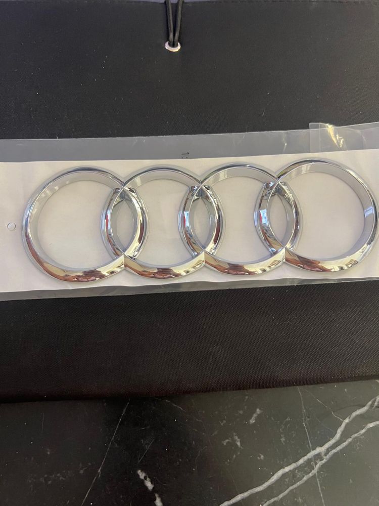 Simbolo traseiro Audi A5.