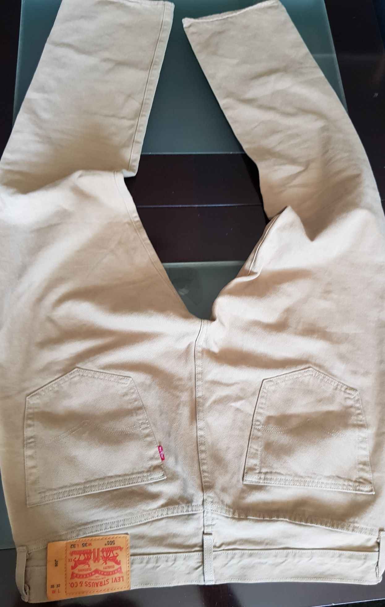 Spodnie firmy Levis 501 35/32