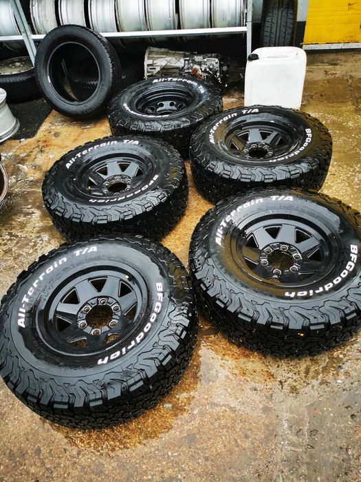 Koła Mitsubishi Pajero Melber opony 31x10,5R15 BFGoodrich All-terrain
