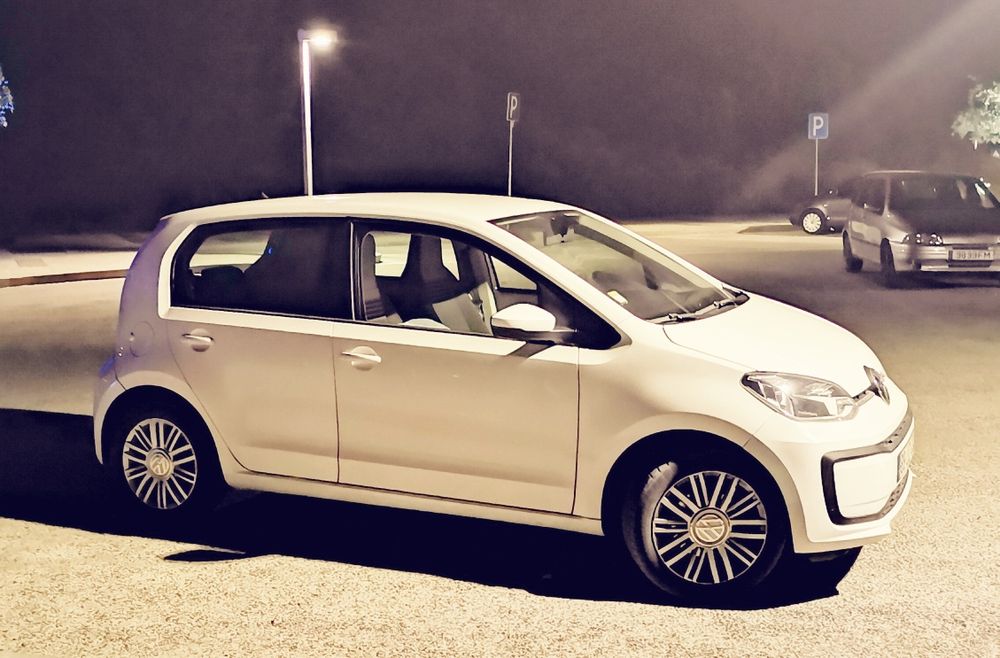 VW Up 2018 versão Bluemotion só 59.000 Km Bluetooth, Garantia 18 meses