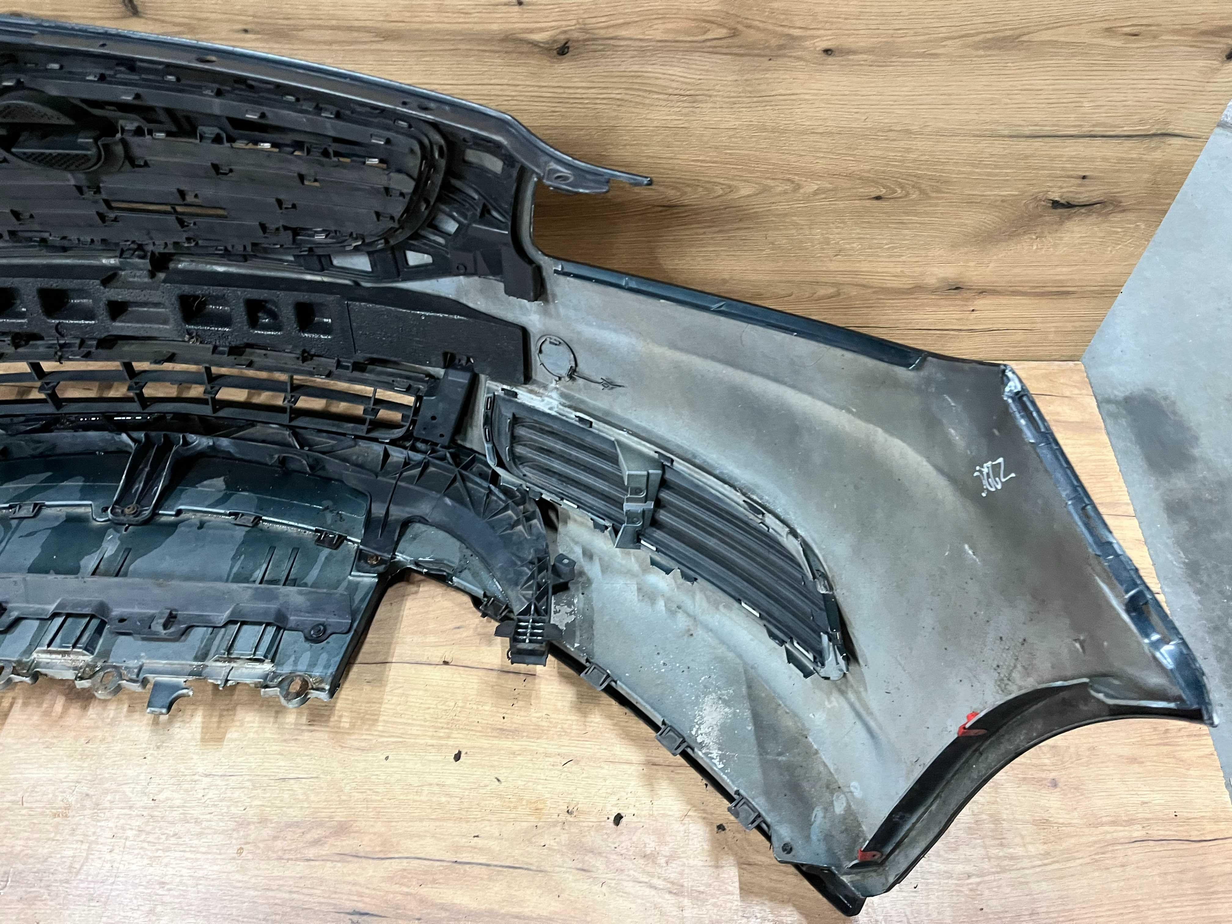 Zderzak przedni Opel Insignia kolor z22c