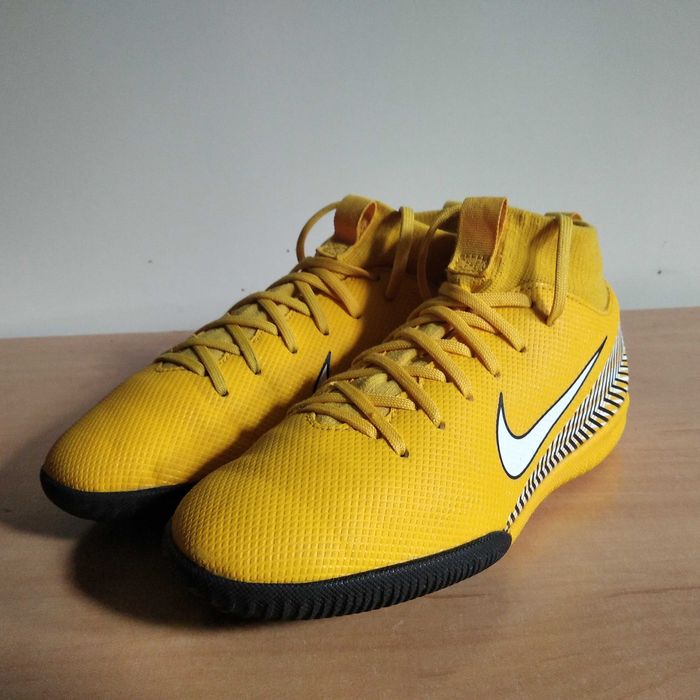 Buty piłkarskie Nike Mercurial Superfly X 6 Academy Neymar  ic roz.32