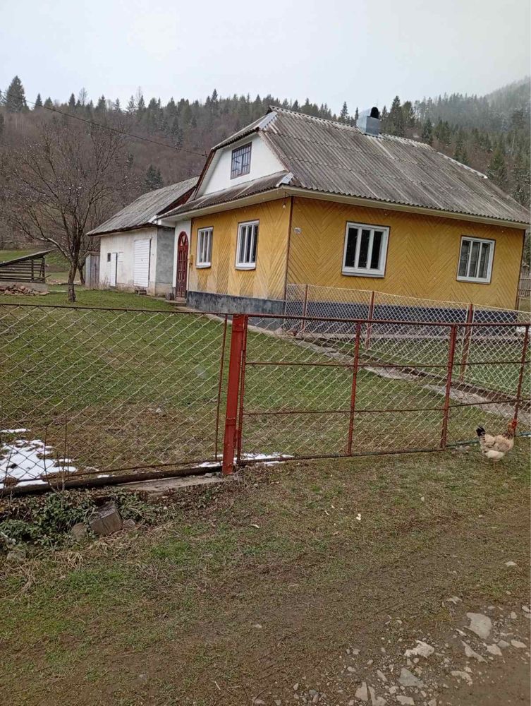 Продаж будинку