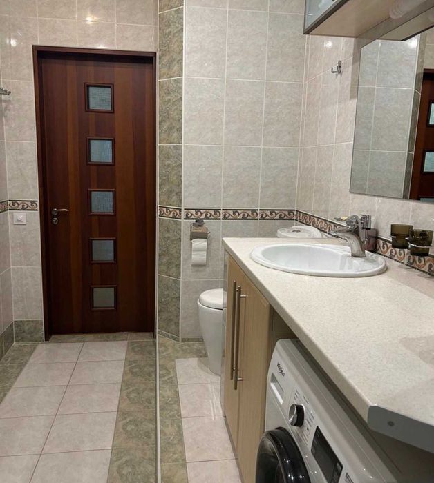 4-кімнатна квартира в центрі міста по вул. Ріхтера