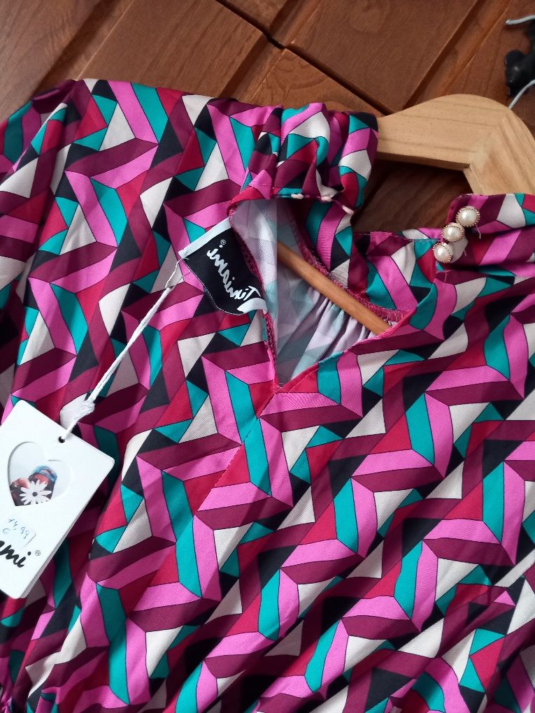 Top e vestidos Timiami - NOVOS