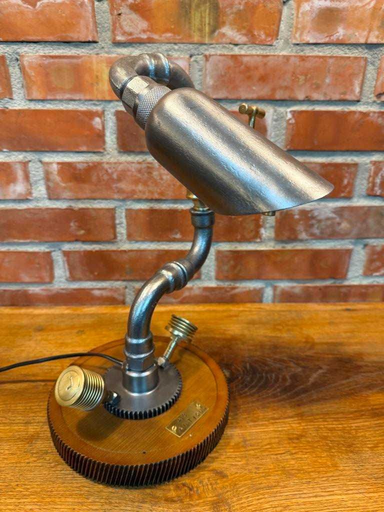 Lampa gabinetowa, industrialna, antyk