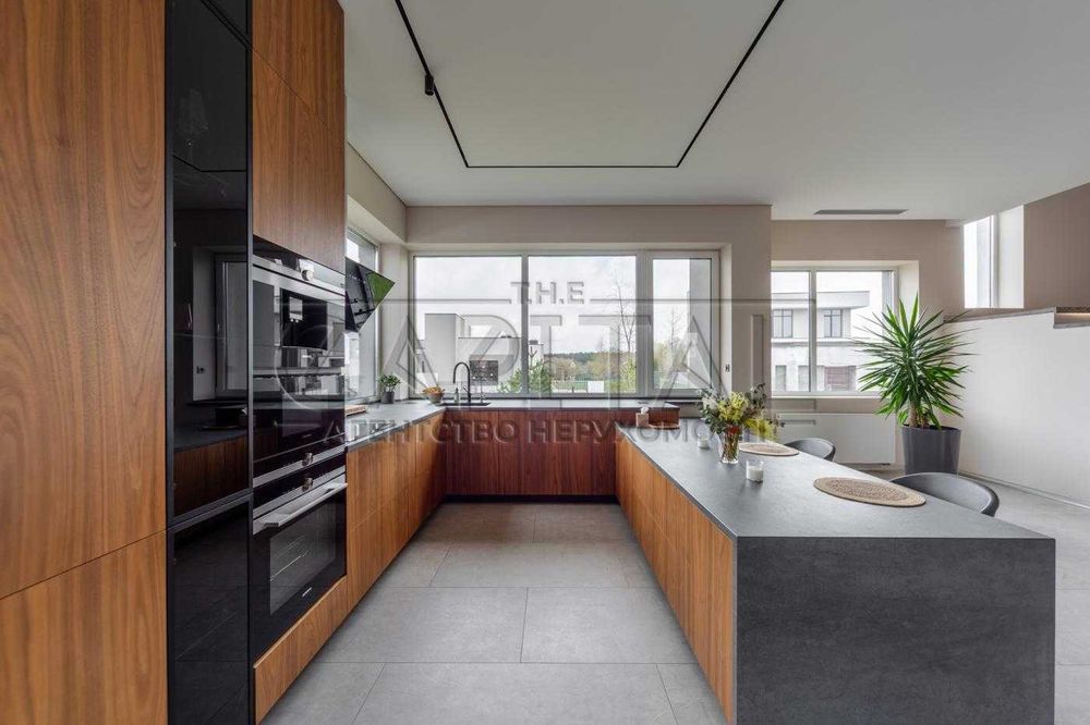 Продаж котеджу hi-tech 260 м2 Березівка Київська обл., купити будинок,