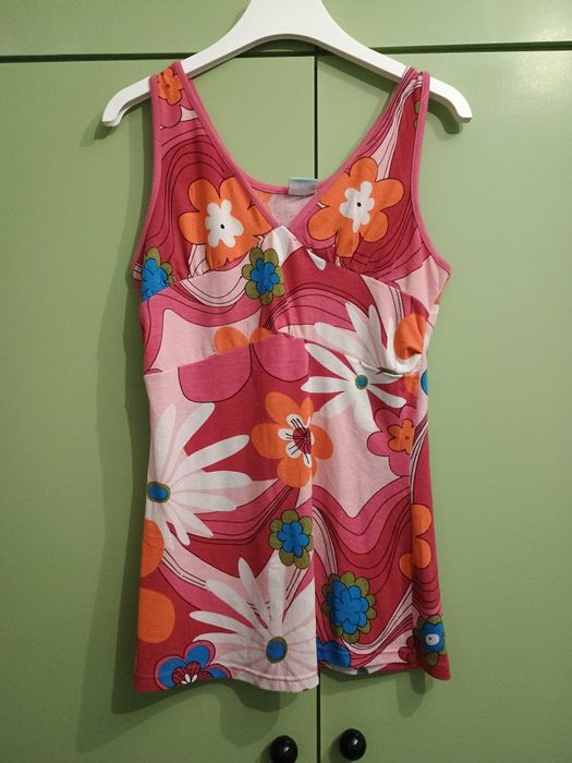 Bluzka na ramiączkach w kwiaty roz.L