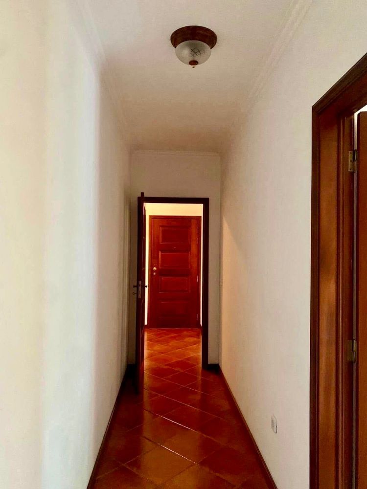 Quarto para casal à 5 minutos do centro de Aveiro.