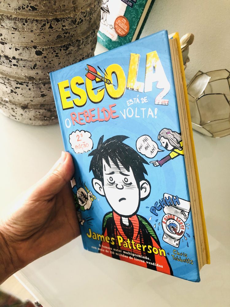 Escola 2- o Rebelde está de volta