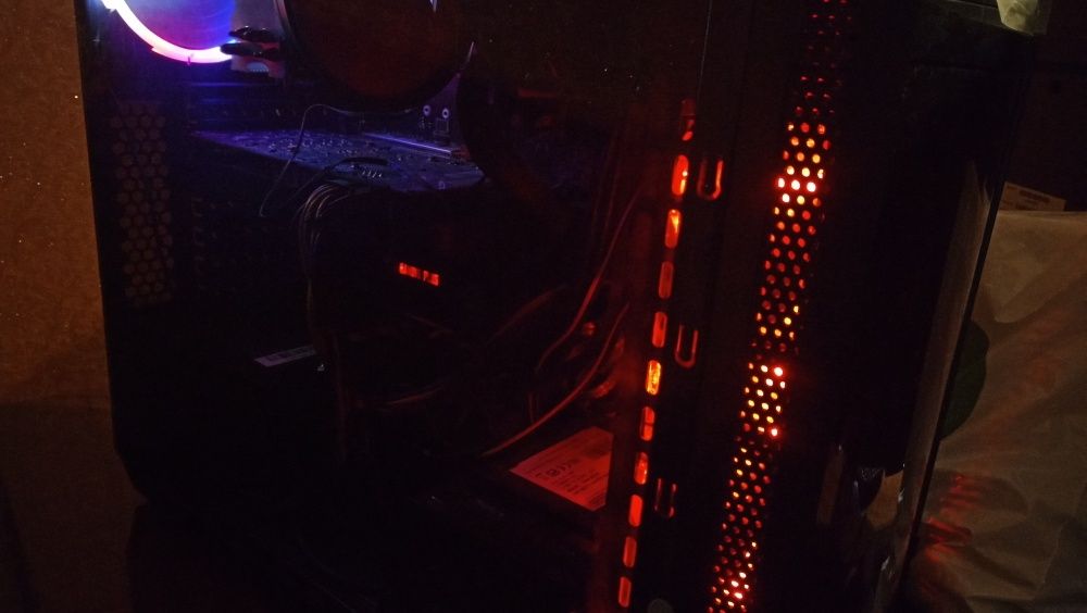 ryzen 7 2700+msi gaming+max+kingston fury 3200 32gb 1050ti 4gb