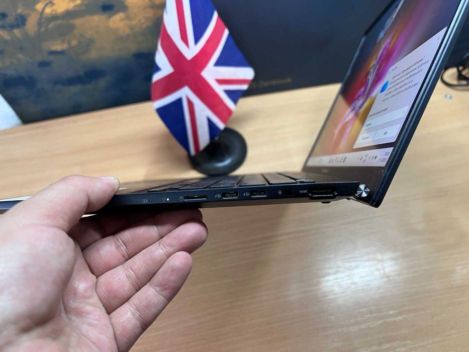 ASUS Zenbook UM3402YAR 14"IPS 2.5k Ryzen 5-7430U 16/512Gb підсвітка