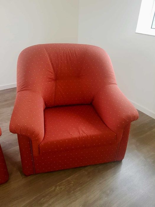 Conjunto de sofá cama + poltronas