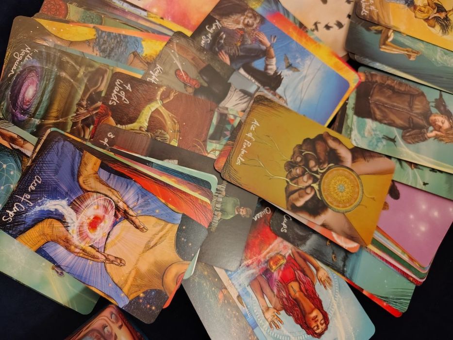 Карты таро "Светлого провидца" оригинал, автор  Chris -Anne, производс